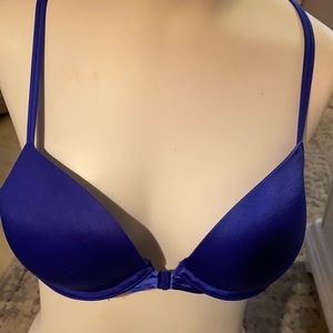 Victoria’s Secret blue front closure bra size 36A